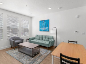 Chic 2BR in Downtown Salt Lake City by Stay Gia